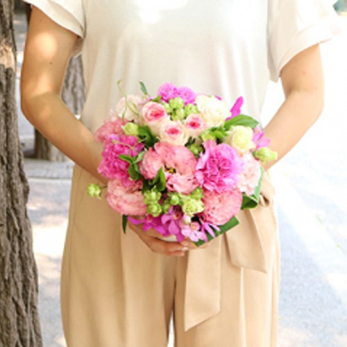 アレンジメント Loulou ピンク 白 紫 ギフト 誕生日 バラ フラワー 別途送料 生花 結婚祝い 結婚記念日 プレゼント クール便選択可能