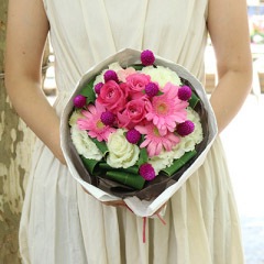 花束 Loulou ブーケタイプ ギフト 誕生日 バラ 花 送料無料 生花 ブーケ 結婚祝い 結婚記念日 ホワイトデー 卒業式 入学 プレゼント クール便選択可能