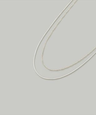 【JOLI様】Constella チェーンピアス JOLI様】Constella チェーンピアス - メルカリ