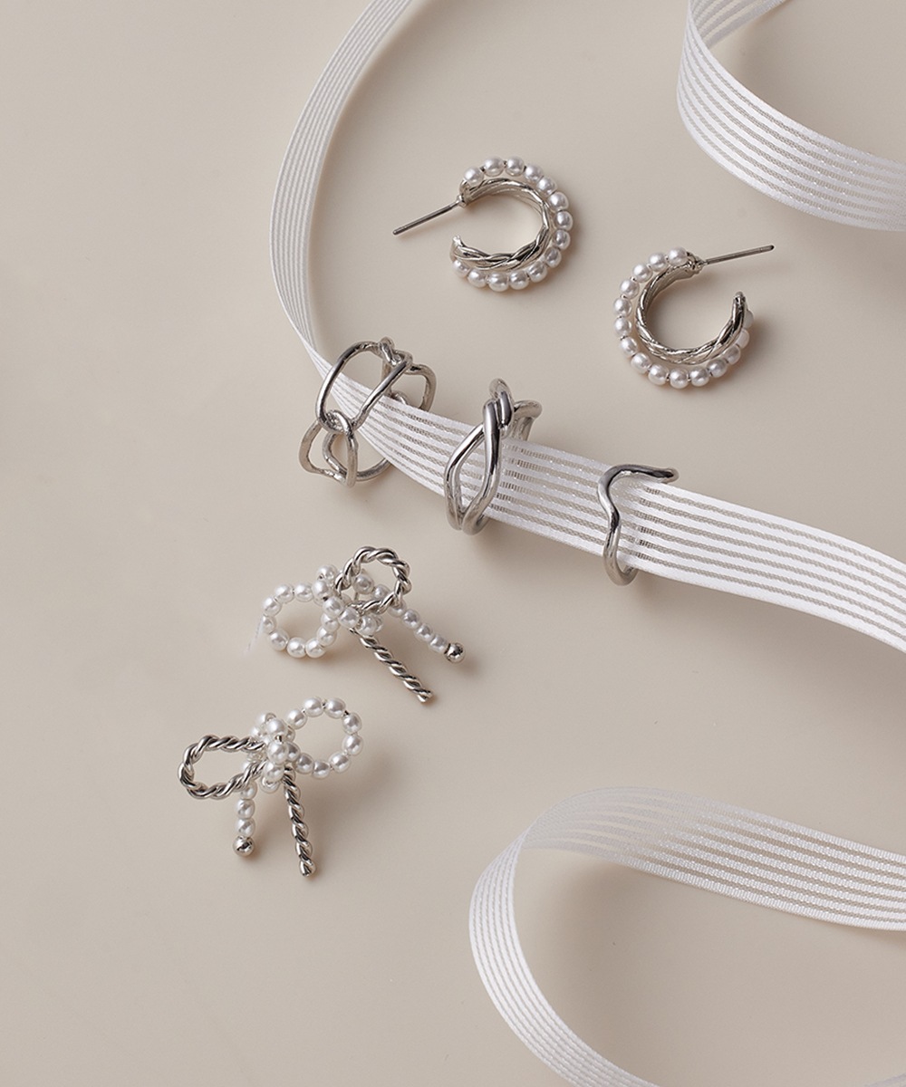 パール×メタルリボンピアス - 12Twelve Agenda(トゥエルブアジェンダ