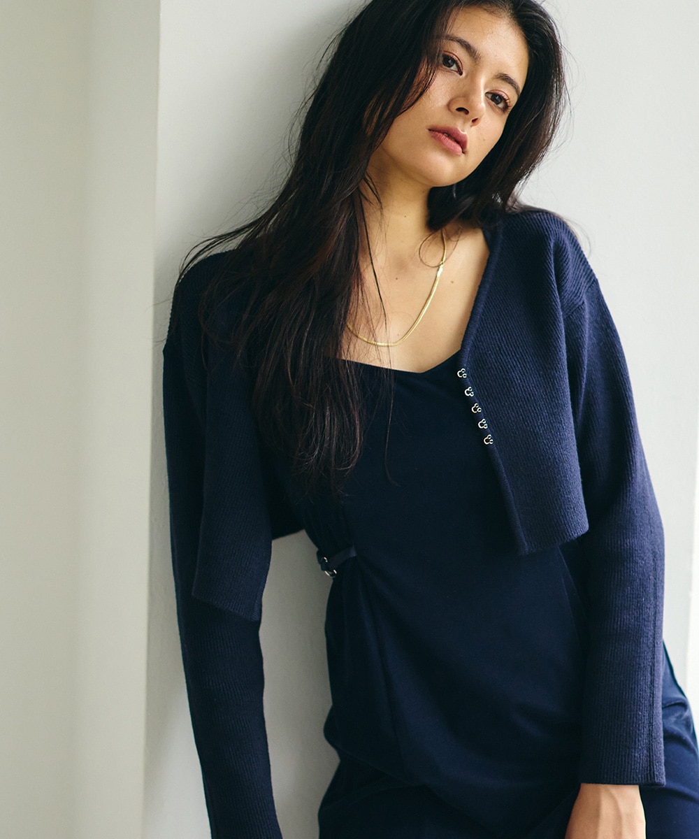 Vネックデザイン金具クロップドニットカーディガン - 12Twelve Agenda