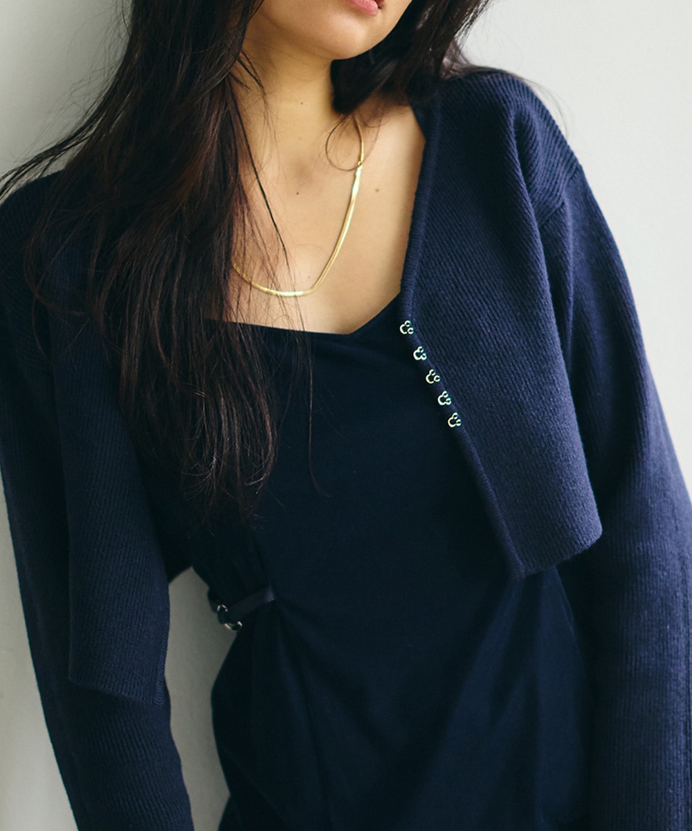 Vネックデザイン金具クロップドニットカーディガン - 12Twelve Agenda