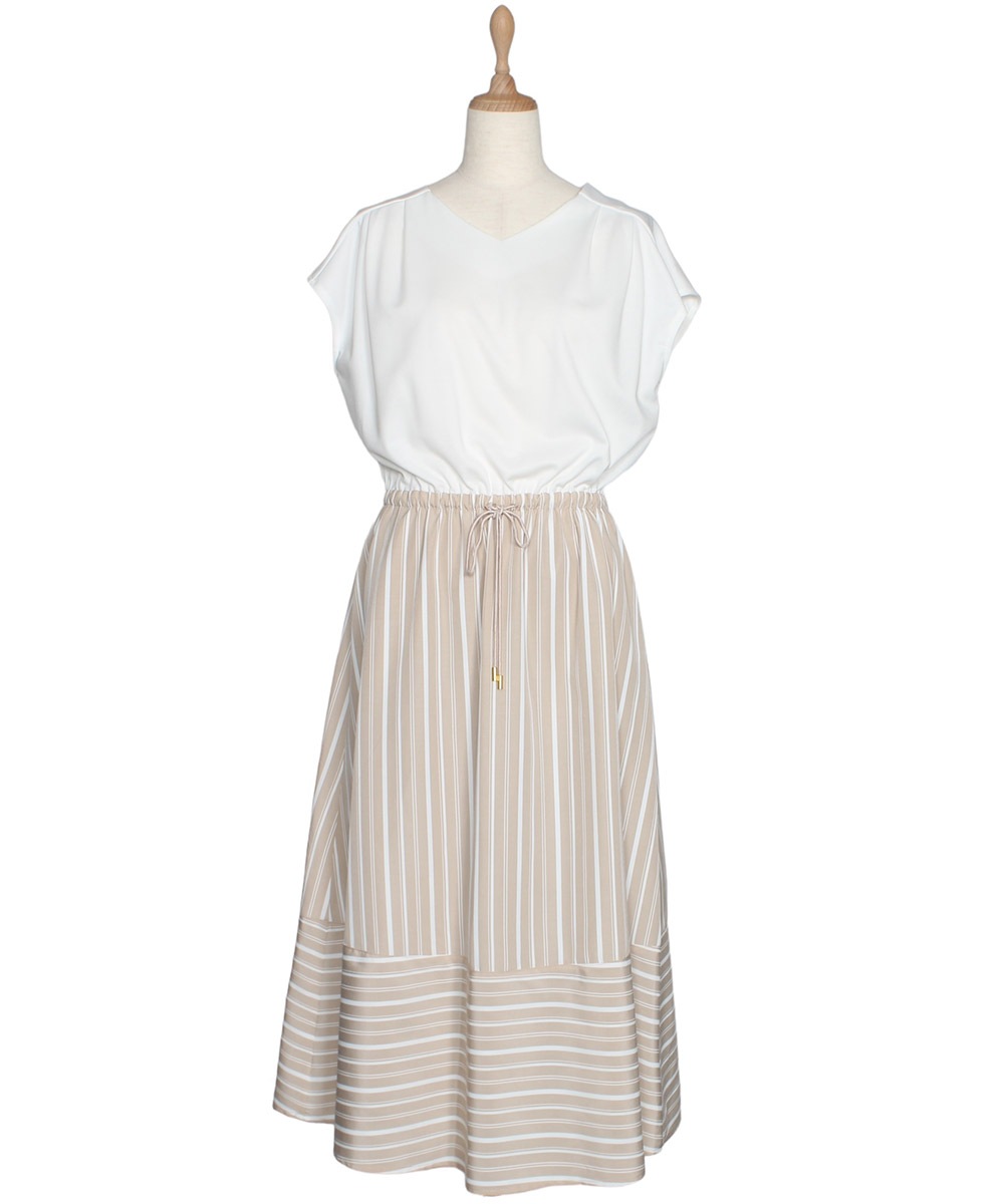 トゥデイフ　ワンピース TITTY&CO. 2024SS LOOK デコルテオープンフリルロングワンピース