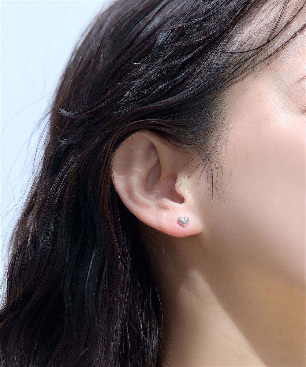 ナナのママ　ピアス＆ブレスレット SV925〉マットプランプハートピアス - 12Twelve Agenda