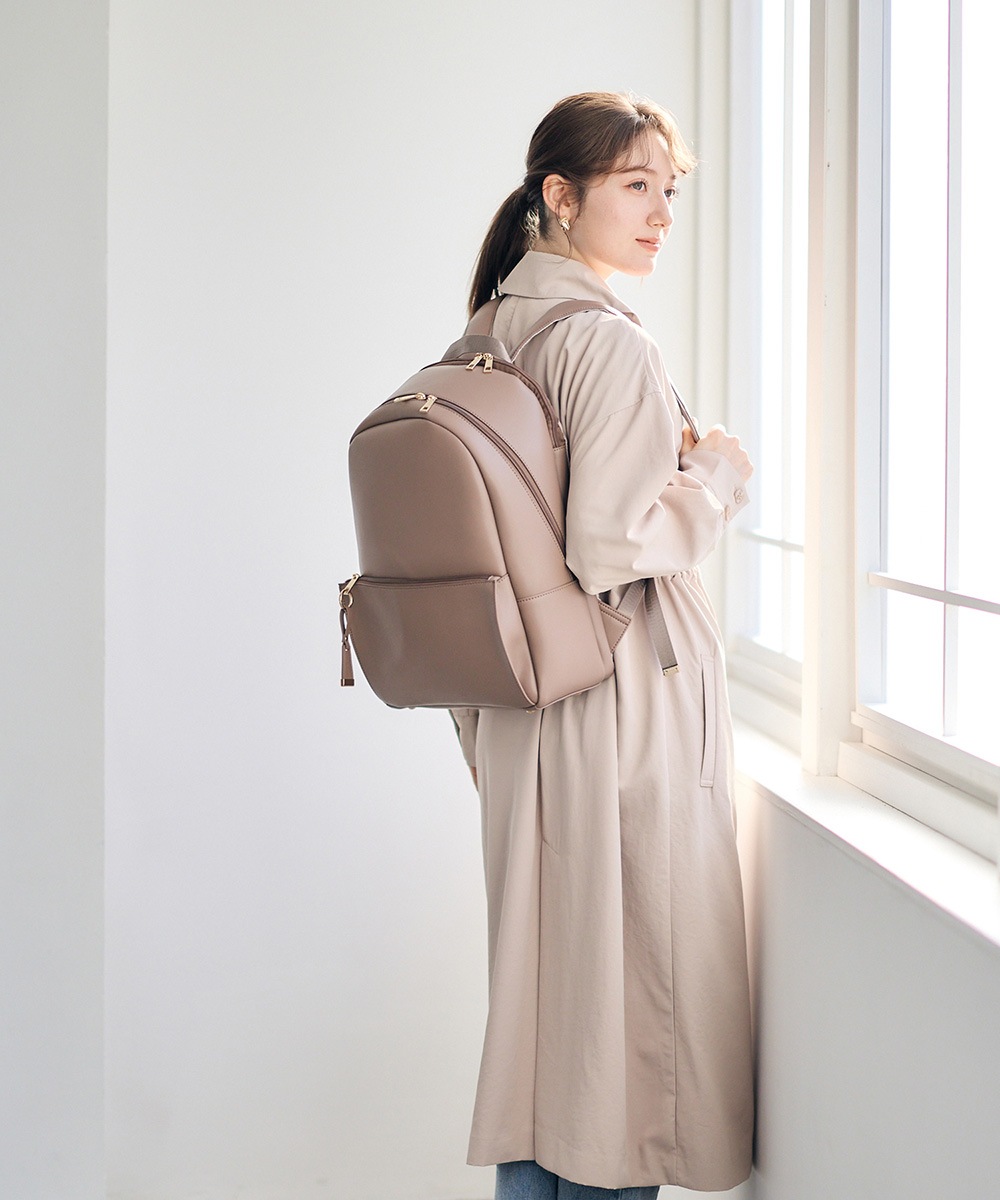 PC収納付き合皮A4リュック - 12Twelve Agenda(トゥエルブアジェンダ