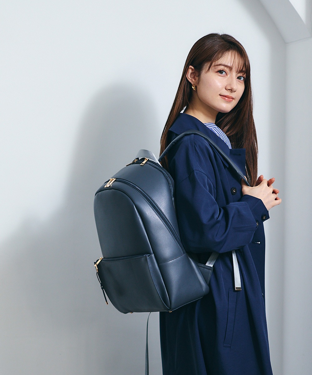 PC収納付き合皮A4リュック - 12Twelve Agenda(トゥエルブアジェンダ