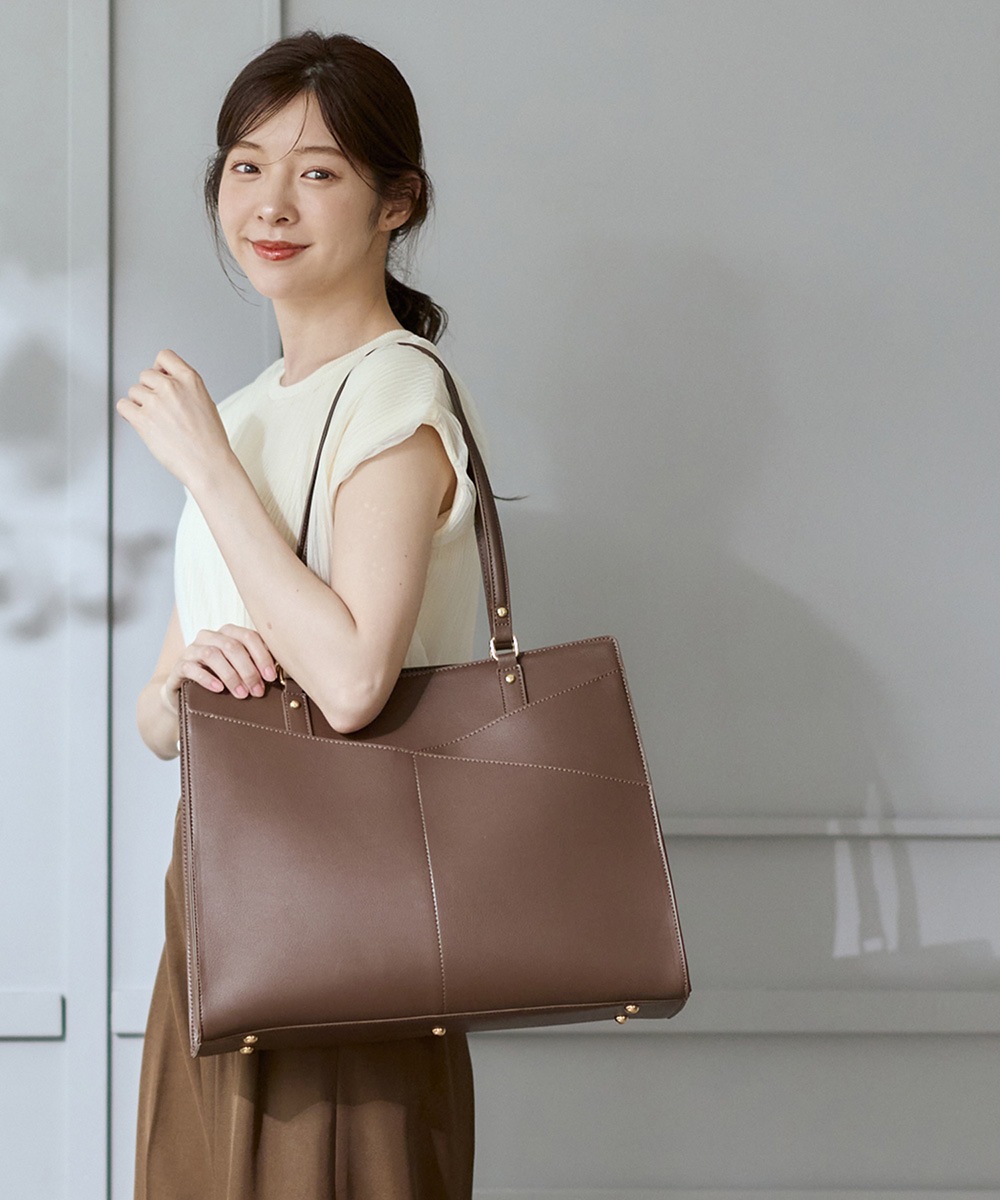 軽量アウトポケットA4トートバッグ - 12Twelve Agenda(トゥエルブ