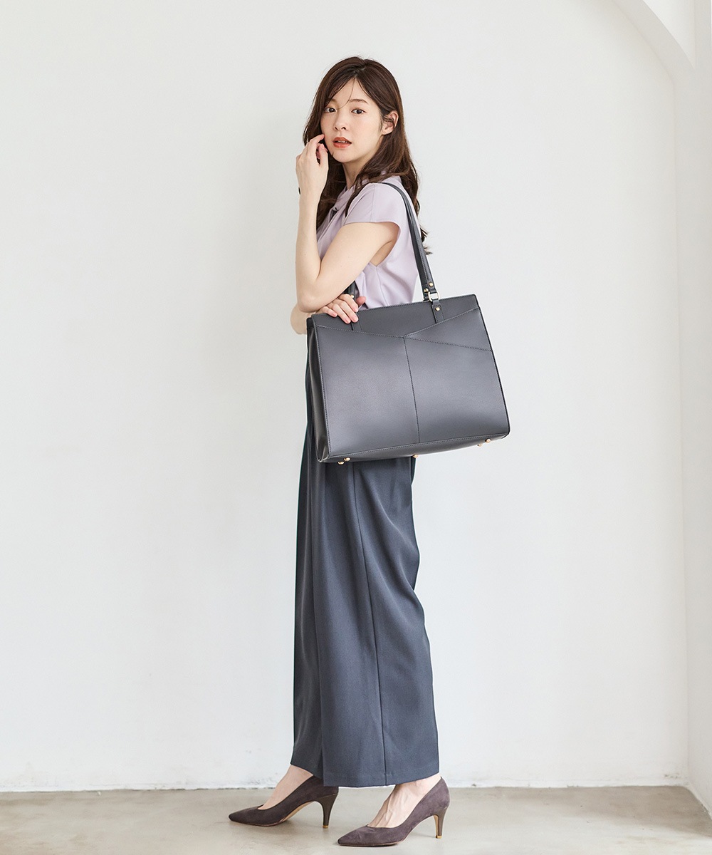 軽量アウトポケットA4トートバッグ - 12Twelve Agenda(トゥエルブ