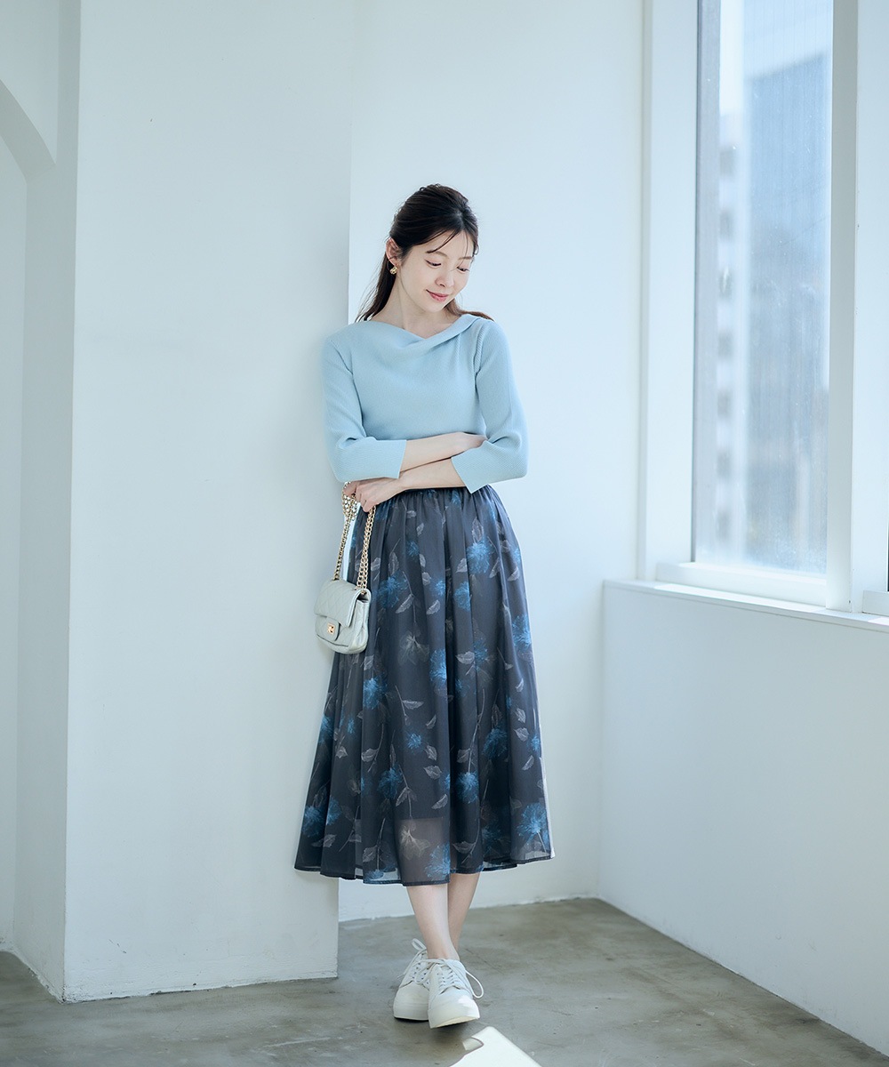 DOLCE & GABBANA スカート 水色 グレー 花柄 DOLCE & GABBANA スカート 水色 グレー 花柄 【公式通販】