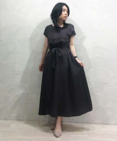 【ADORE】麻レーヨンストレッチワンピース　ウエストリボン　半袖　38 SALE】麻調合繊ウエストリボン前タックワンピース - 12Twelve