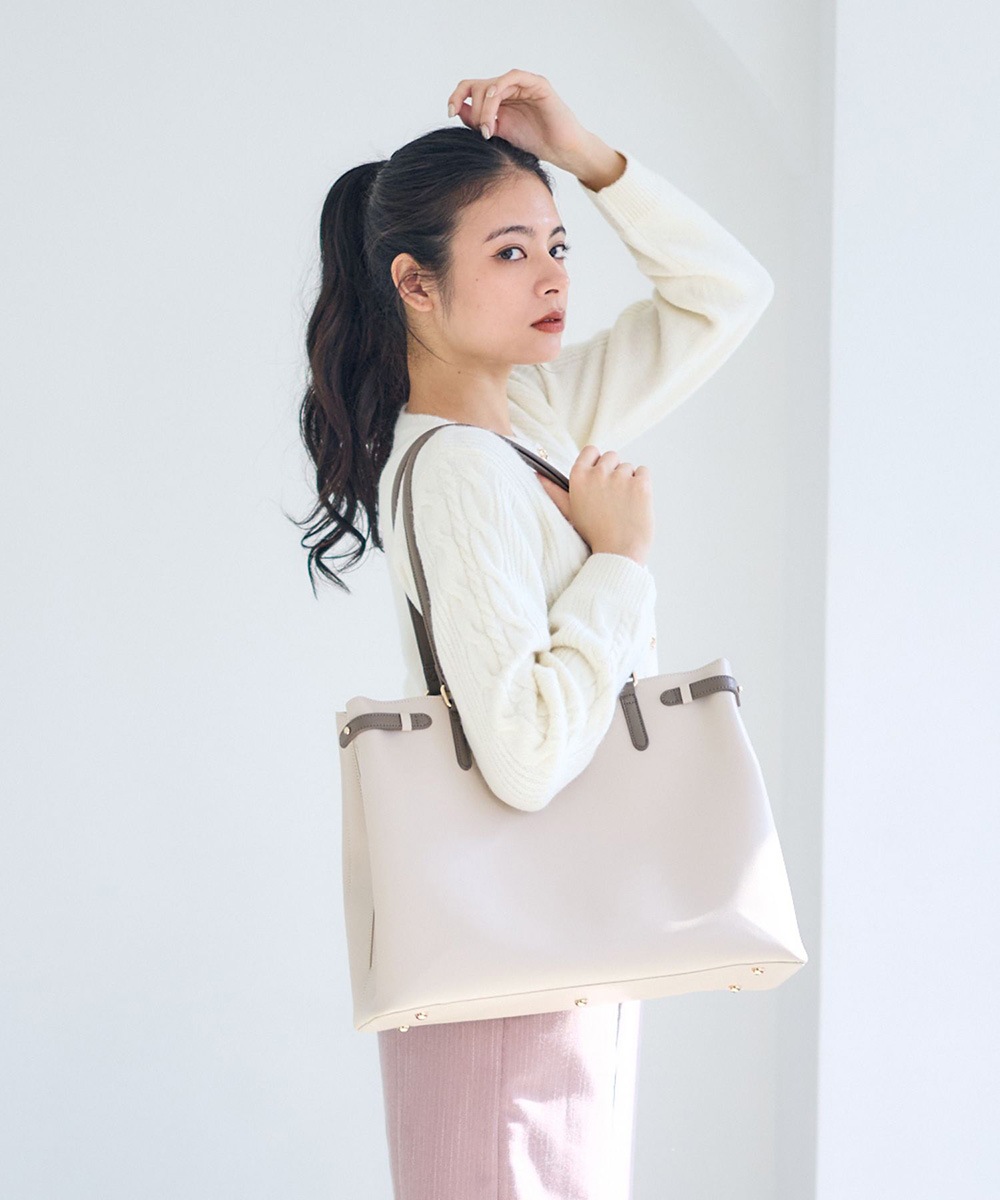 大容量配色ベルトA4バッグ - 12Twelve Agenda(トゥエルブアジェンダ