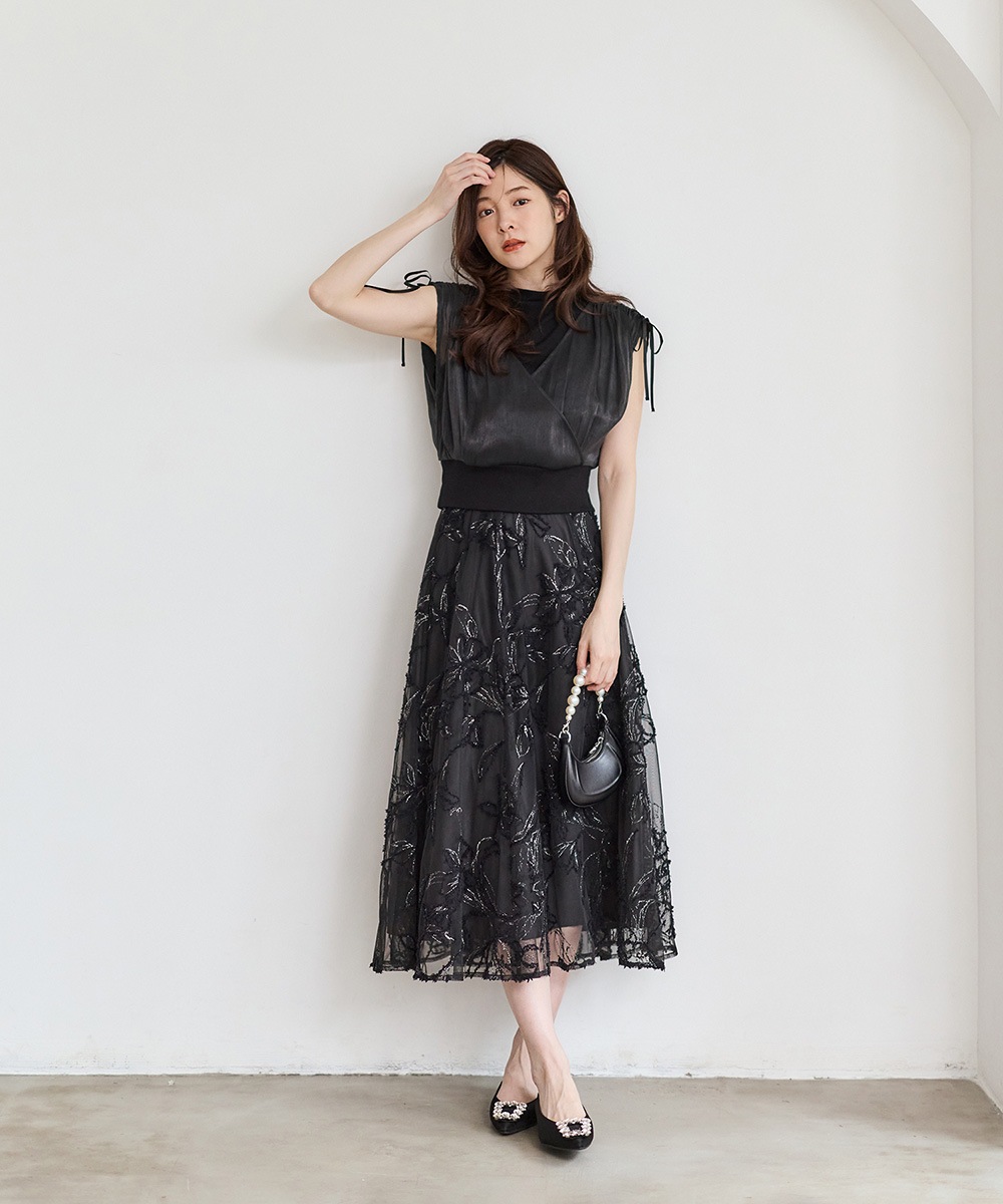 美品 Ameri VINTAGE チュール 刺繍 ロングスカート ドレス 完売品 先行予約】花柄刺繍チュールフレアスカート【7月下旬以降順次配送