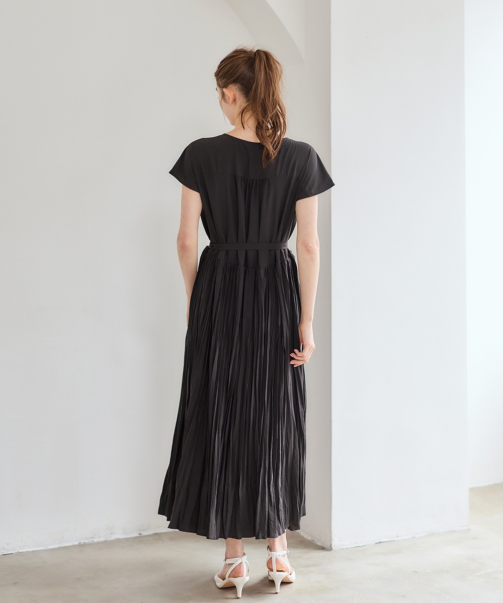 SALE】Vネックベルト付きクリンクルロングワンピース - 12Twelve