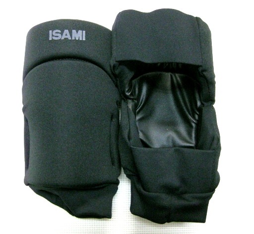 L-0016 フォームラバーニーガード