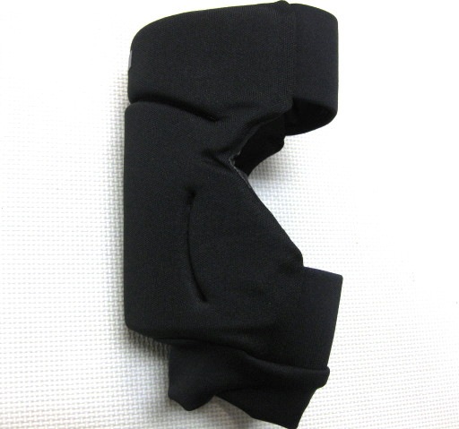 L-0016 フォームラバーニーガード