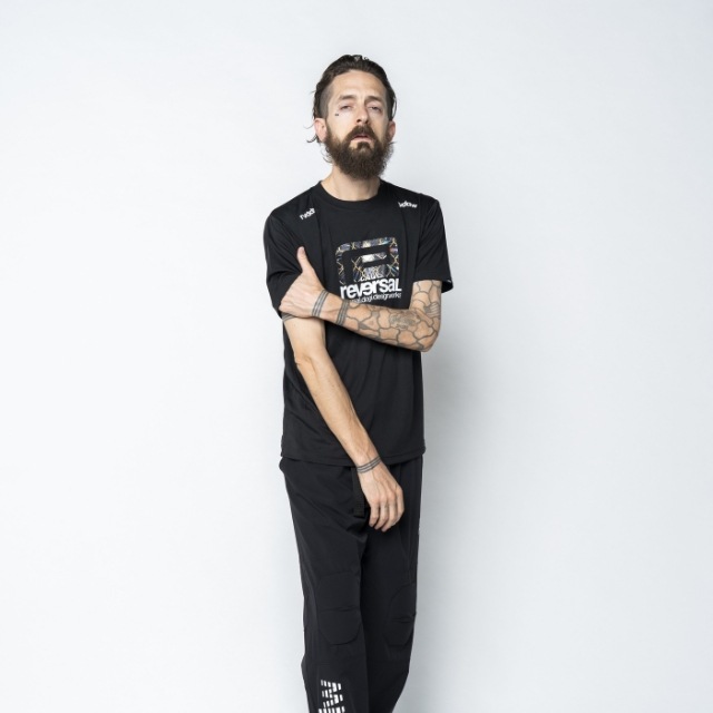 SPACE CAGE BIGMARK DRY TEE