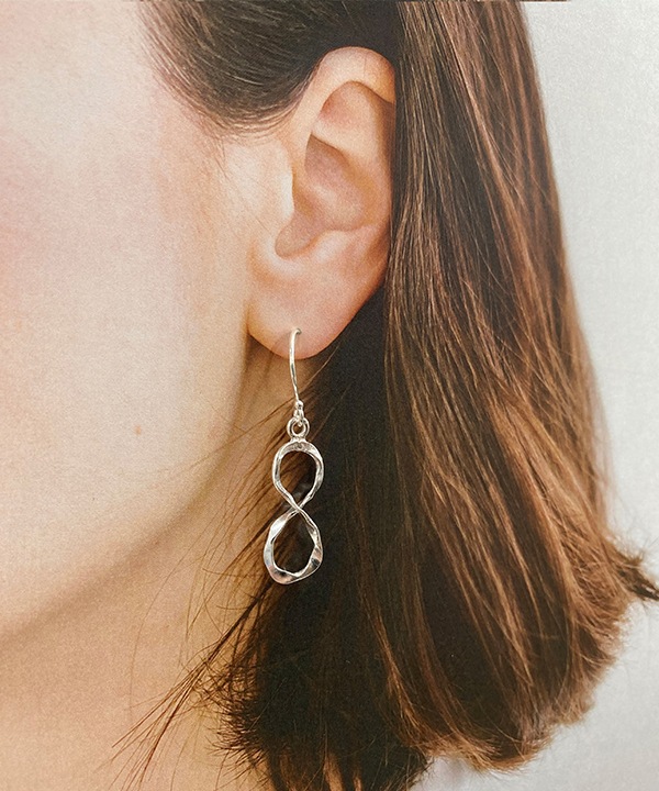 カレンシルバー インフィニティ フック ピアス TGSE-2218 ★