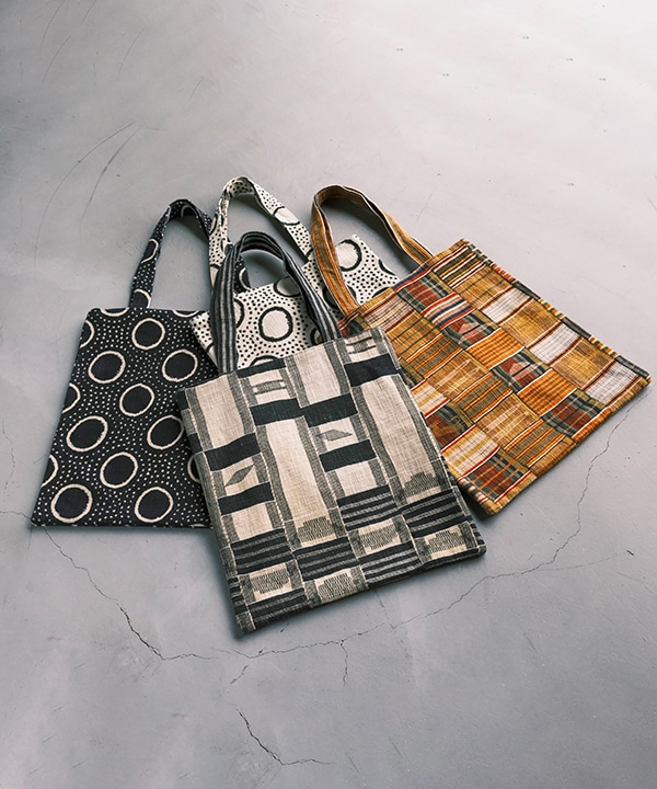 エウェクロス柄 デジタルプリント コットン手提バッグ H25S206