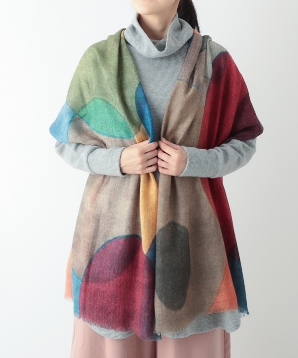 ウールシルク 幾何学プリント柄ショール B25W002