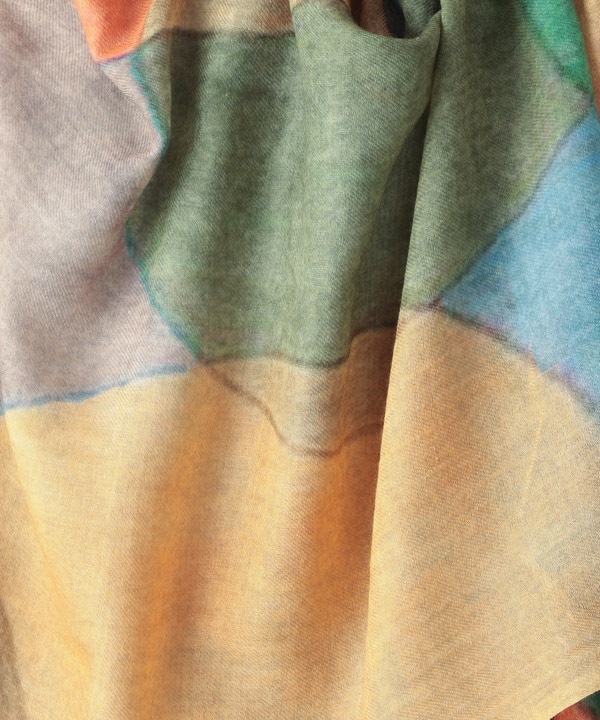 ウールシルク 幾何学プリント柄ショール B25W002