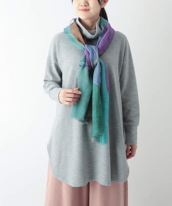 ウールシルク 幾何学プリント柄ショール B25W002