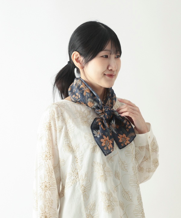 アンティークな花柄スカーフ B26W022 【8月下旬頃入荷予定】 | 服飾