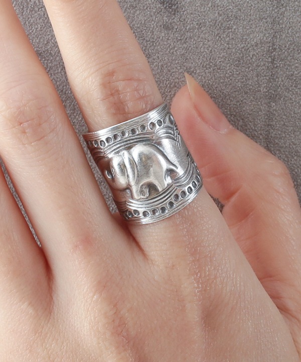 カレンシルバー 幅広デザイン ゾウ リング（2サイズ） 調整可 TGSR-2303 ★
