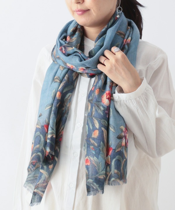 ウールシルク 花柄プリントショール B25W003BL