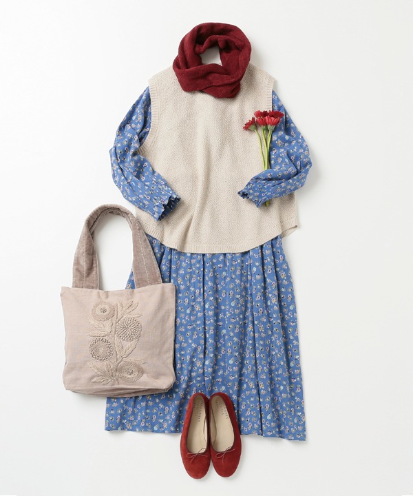 カシミアタッチかのこ編みニットベスト 25W055