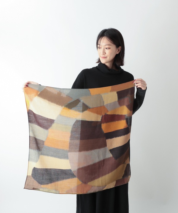 ウール混 幾何学柄プリントスカーフ B25W015