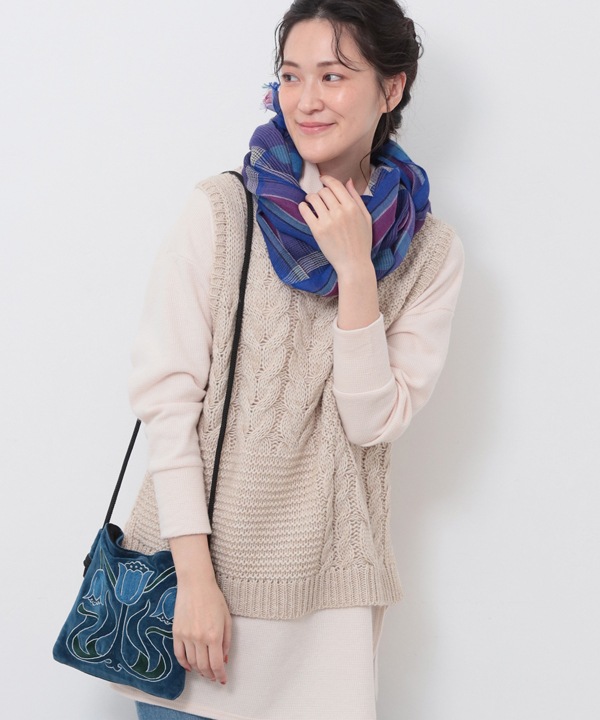 ウールブレンドケーブルニットベスト 25W073