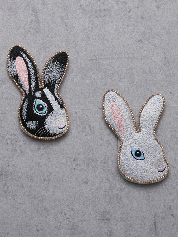 うさぎ刺繍 ハンドミラー（2カラー） M42-2010