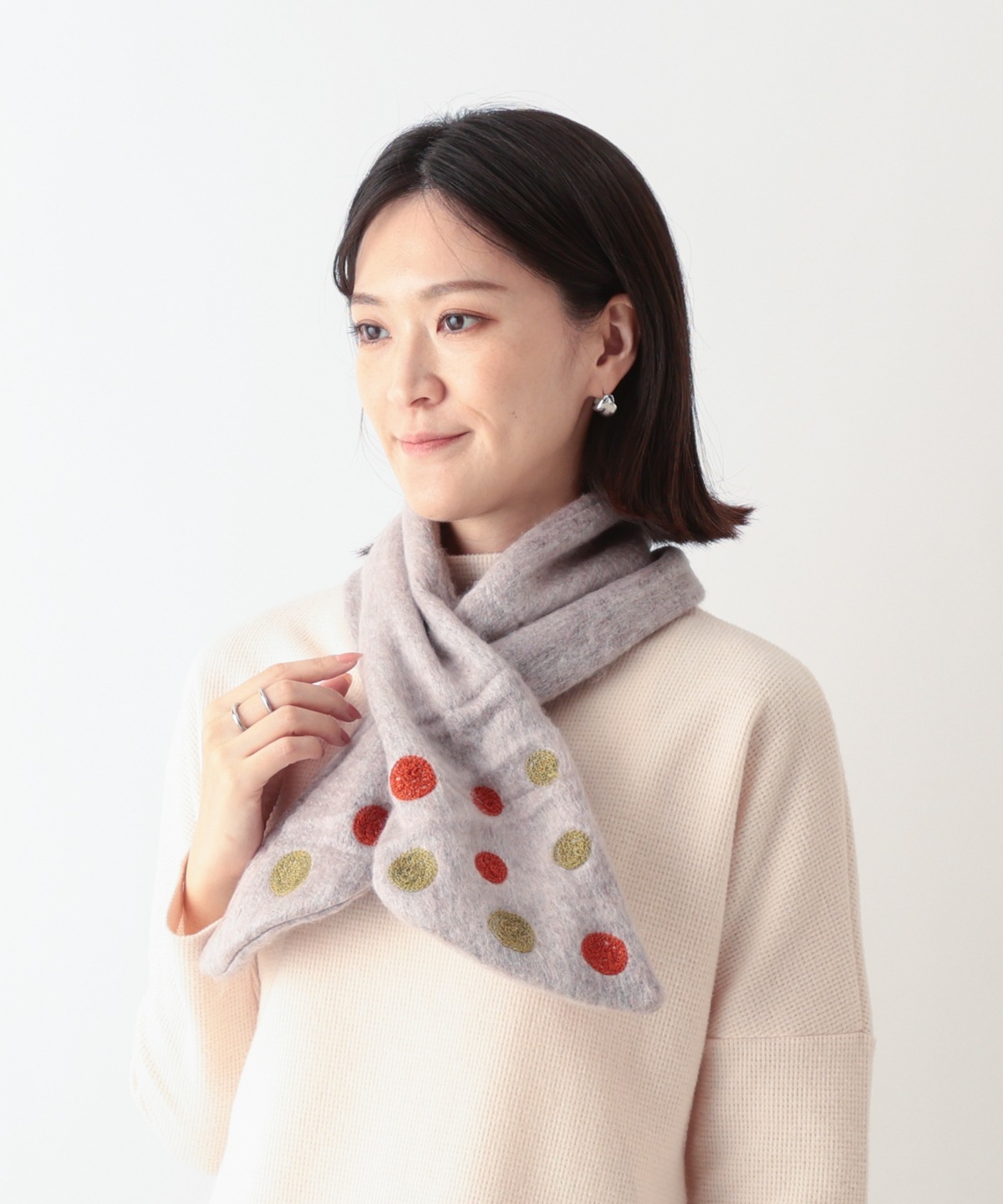 ドット刺繍ミニショール B25W026