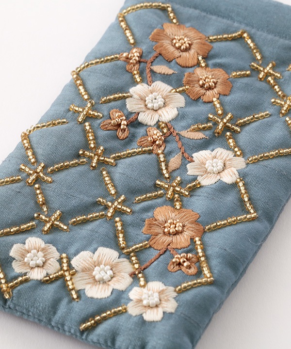 フラワー格子 刺繍メガネケース M42-2875