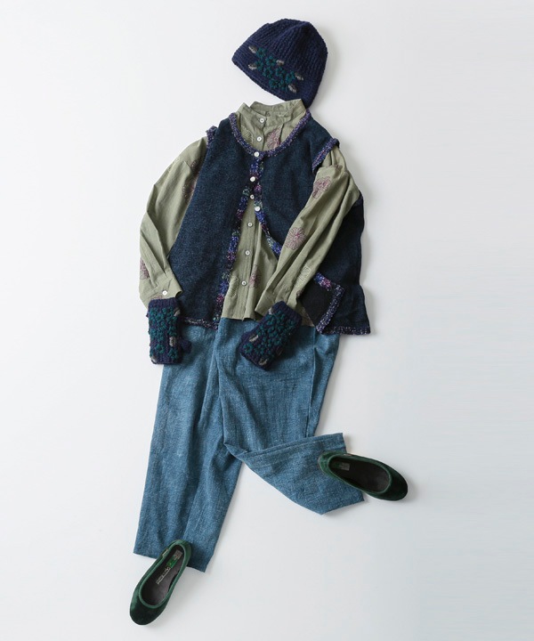 綿麻踊るお花たち刺繍シャツブラウス 25W408