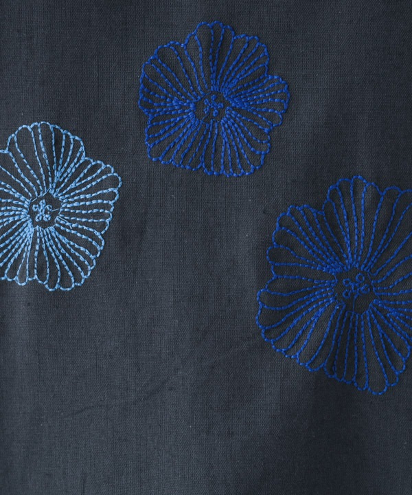 綿麻踊るお花たち刺繍コクーンワンピース 25W409