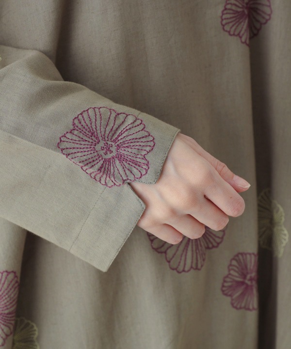 綿麻踊るお花たち刺繍コクーンワンピース 25W409