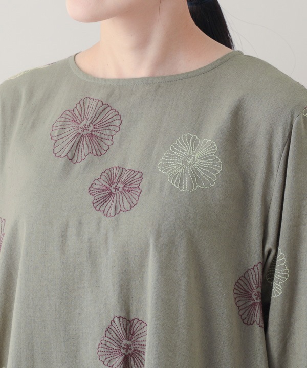 綿麻踊るお花たち刺繍コクーンワンピース 25W409