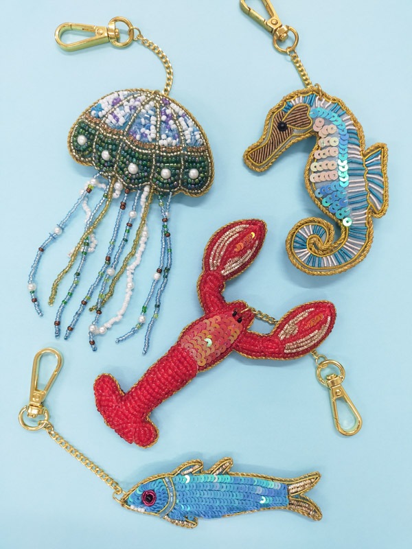 ザリ刺繍 クラゲ バッグチャーム（キーホルダー） M21-2428