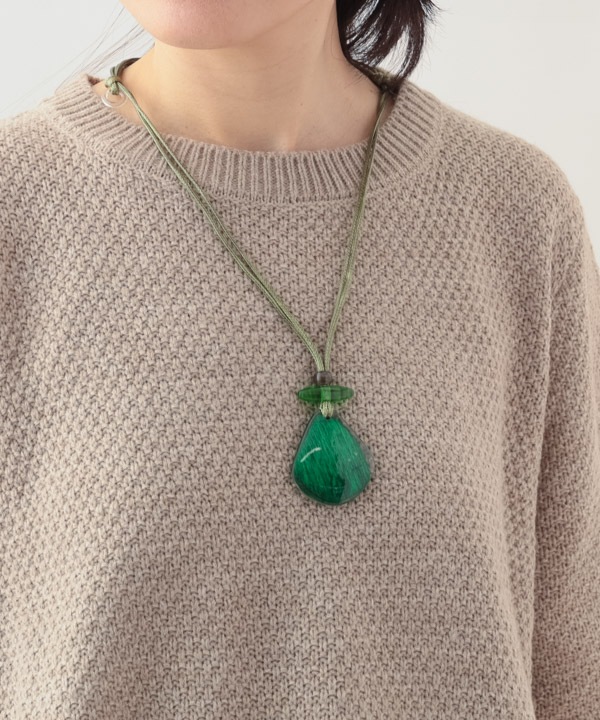 レジン グリーントップネックレス A25WPN019GN