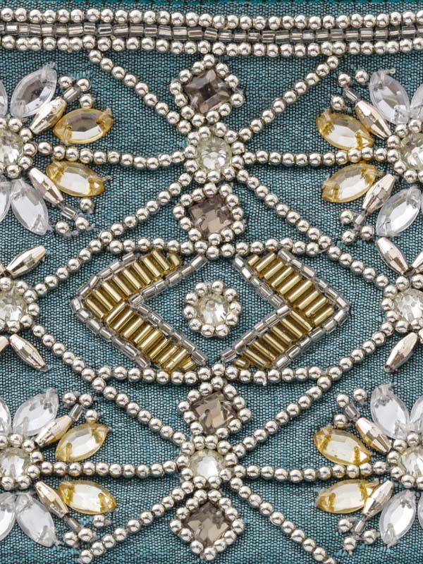 ビーズ刺繍ポーチ 15×10cm （2カラー）M42-1374