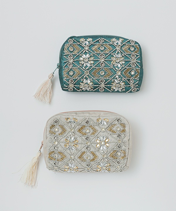 ビーズ刺繍ポーチ 17×10×マチ4cm （2カラー）M42-1375