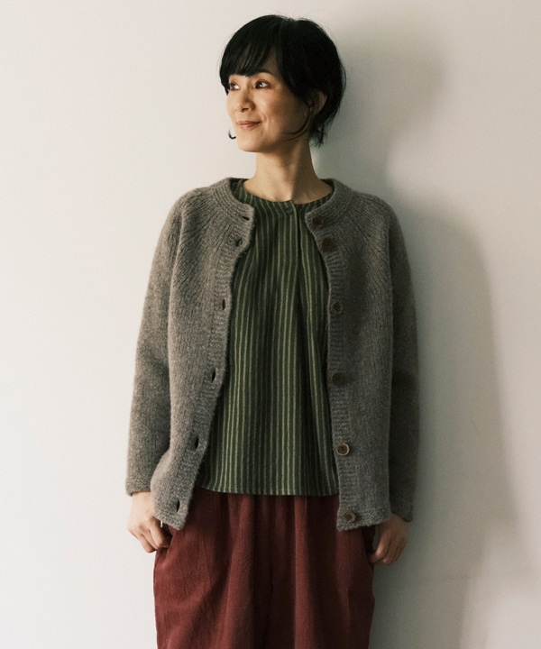 しなやかストライプ・カディタック・ブラウス 25W414