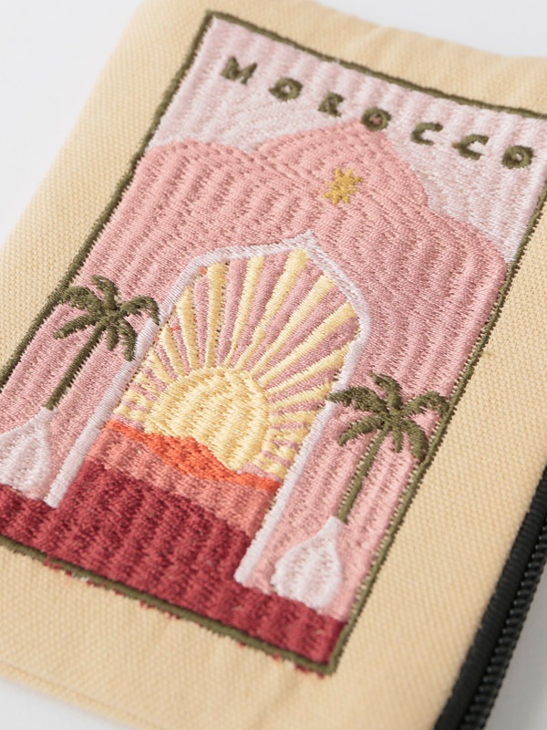 ワールドトリップ刺繍ポーチ 14×10cm （3カラー）M26-2168