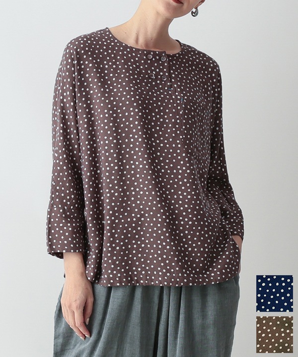 小さなポルカドット・ブロックプリント・綿麻レーヨンラフ・ブラウス 25W417
