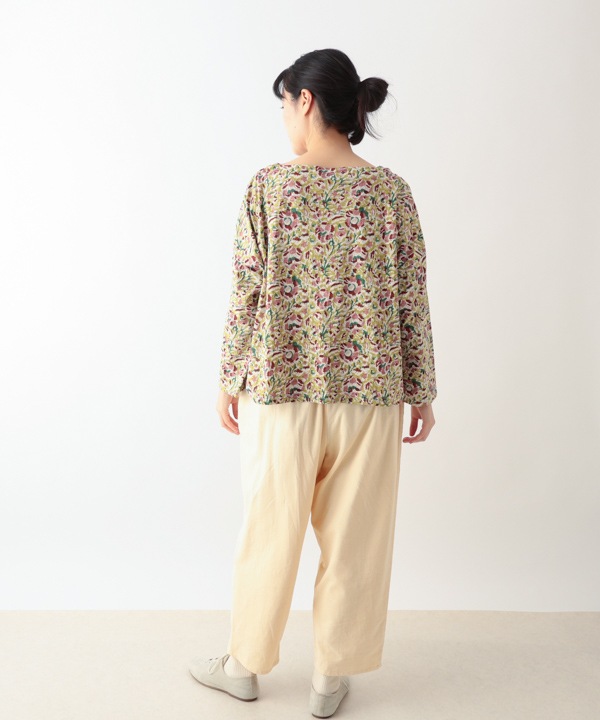 カラムカリ・プリントジャージラフ・ブラウス 25W420