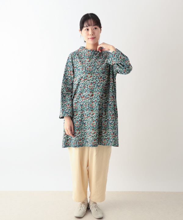 カラムカリ・プリントジャージオフボトルネック・チュニック 25W421