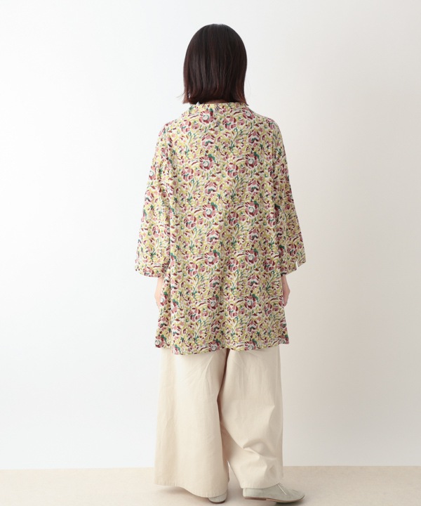 カラムカリ・プリントジャージオフボトルネック・チュニック 25W421