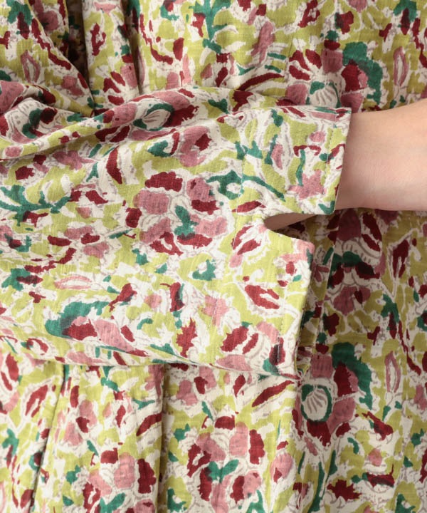 カラムカリ・プリントジャージオフボトルネック・チュニック 25W421