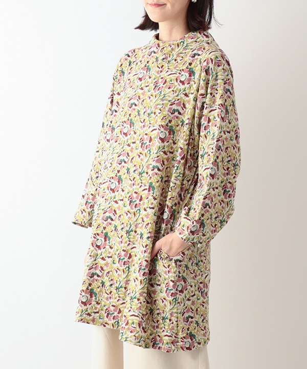 カラムカリ・プリントジャージオフボトルネック・チュニック 25W421